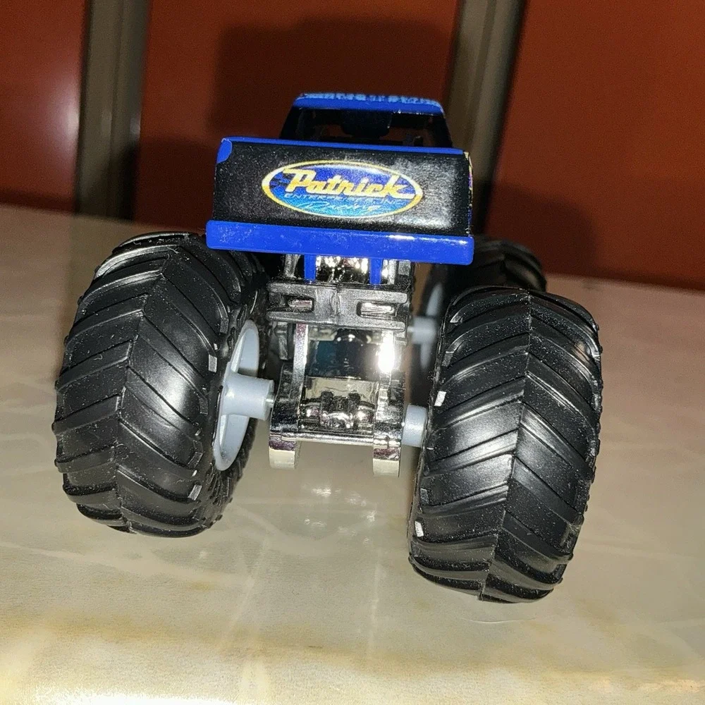 Hot Wheels Monster Truck Samson Diecast 1:64